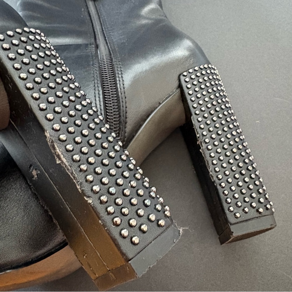 Halston Moyen Elegant Black Leather Ankle Boots Studded Heel Formal Career 6 - Picture 7 of 9